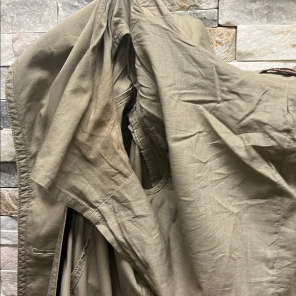 Blossom Elegant Beige Trench Coat - Picture 15 of 16